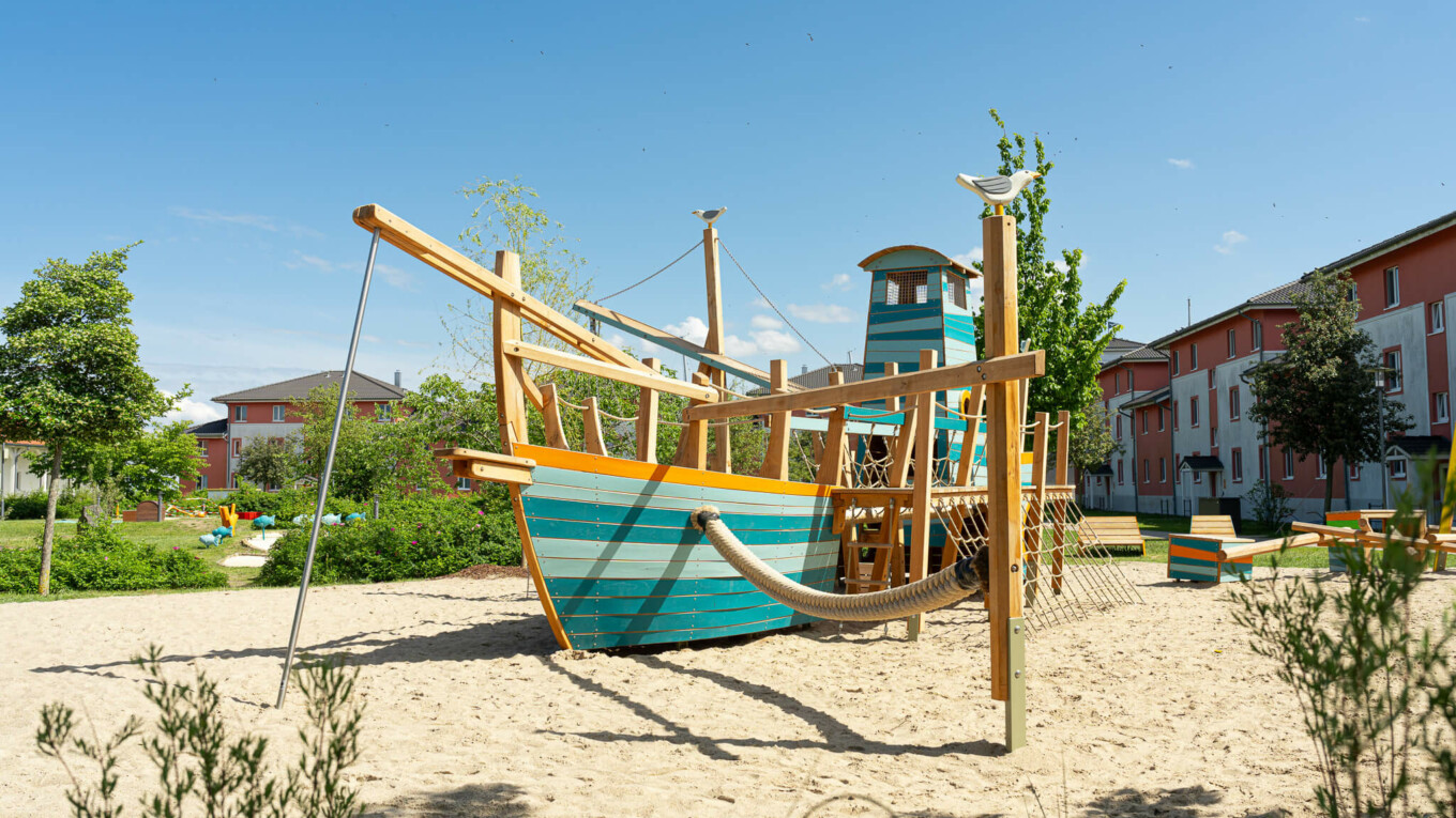 Spielplatz Schiff